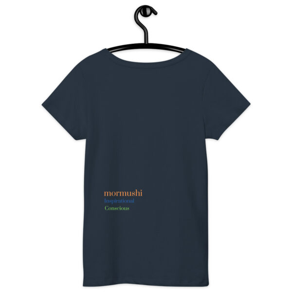 ⁦Women’s basic organic t-shirt⁩ - الصورة ⁦4⁩
